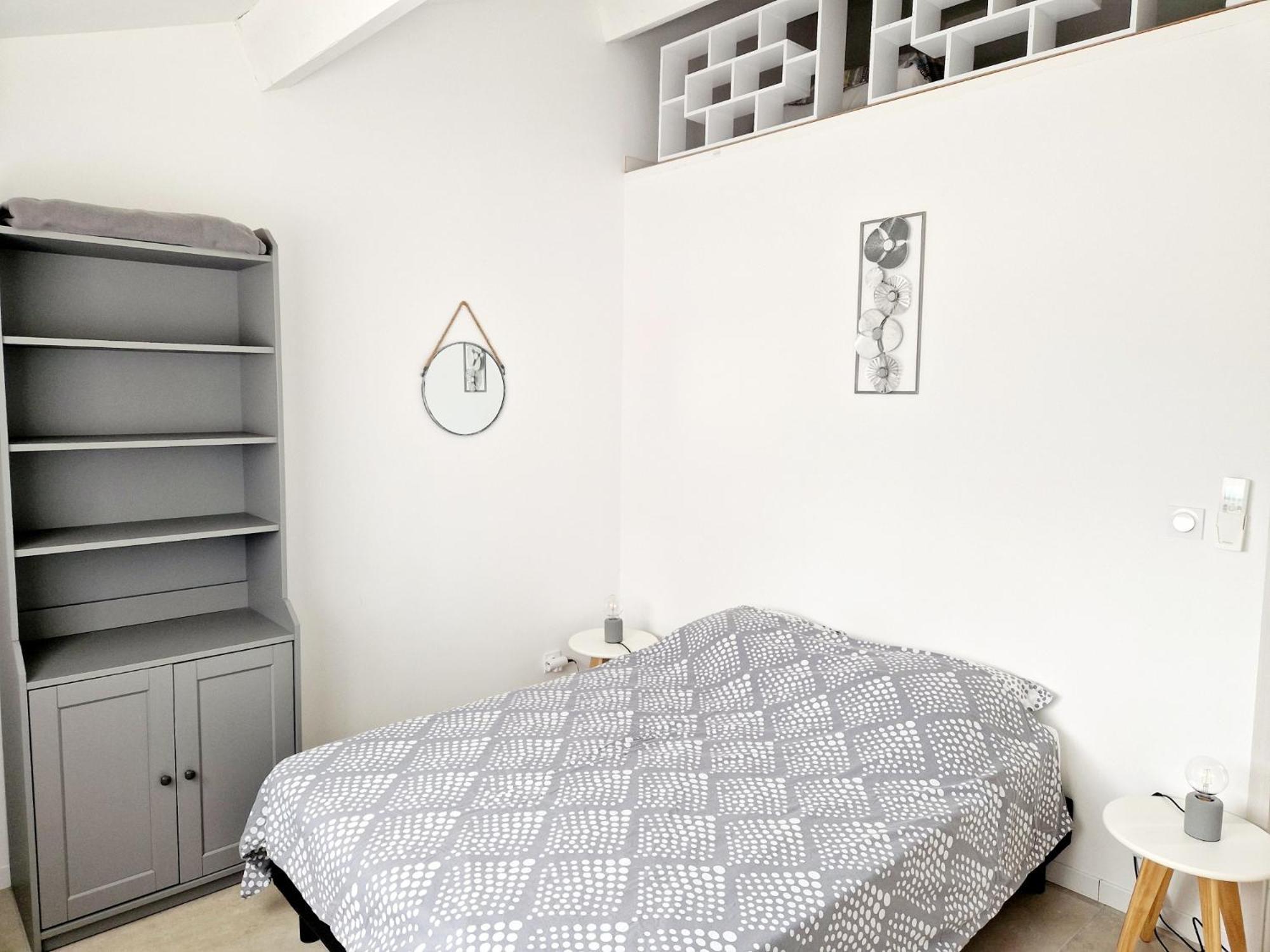 Bel Appartement Duplex Ventabren Exteriör bild